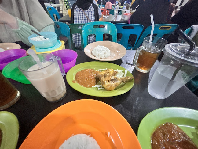 Comentarii opinii despre Ayam Penyet Akbary