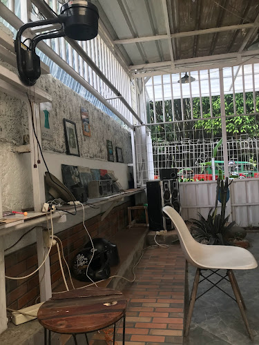 Opinii despre Stuck Coffee & Drinks în Kota Bogor - Gastronomi dan perhotelan