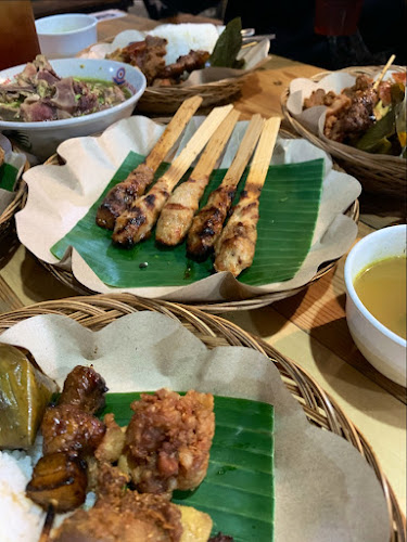 Jl. Pura Jl. Sorowajan No.201, Jomblangan, Banguntapan, Kec. Banguntapan, Kabupaten Bantul, Daerah Istimewa Yogyakarta 55198