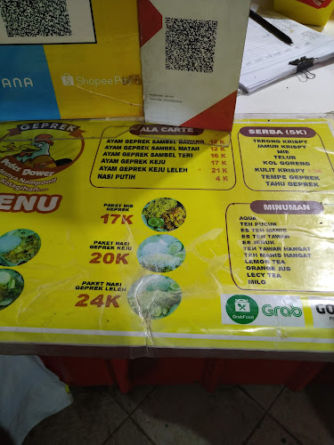 Opinii despre Ayam Geprek Pedes Dower - Pondok Kacang în Kota Tangerang Selatan - Gastronomi dan perhotelan