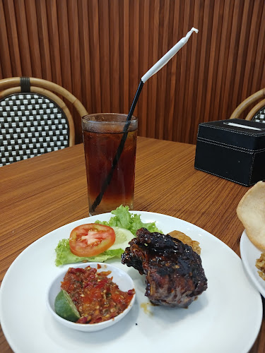 Jl. Gatot Subroto No.69, Tj. Gading, Kec. Tanjungkarang Timur, Kota Bandar Lampung, Lampung 35226