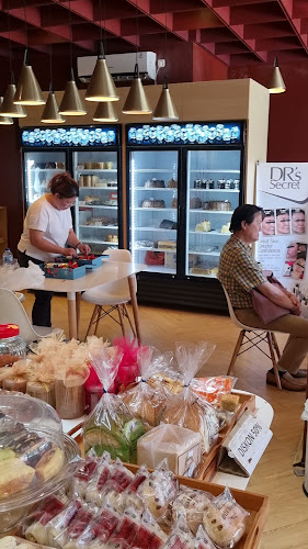 Cella Bakery - Gastronomi dan perhotelan