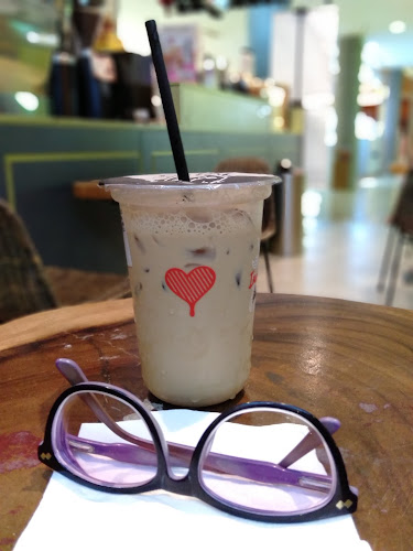 Opinii despre Kopi Kenangan - Level 21 Mall Bali în Kota Denpasar - Gastronomi dan perhotelan