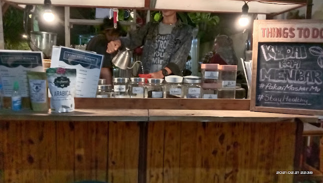 Comentarii opinii despre Kedai Kopi Men.Bar