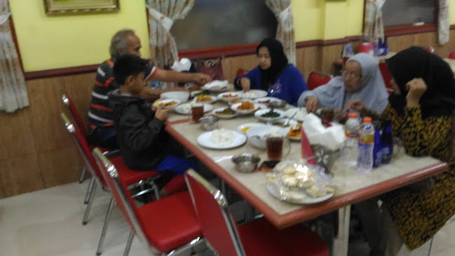 Restoran Sederhana Masakan Padang - Kota Makassar