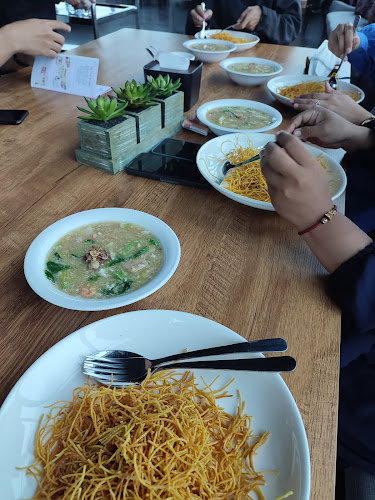 Top Pena Cafe & Resto - Kota Makassar