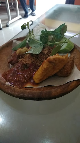 Ayam Penyet Ria - Gastronomi dan perhotelan