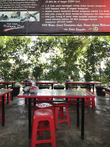 Nasi Uduk Kelapa Dua - Gastronomi dan perhotelan