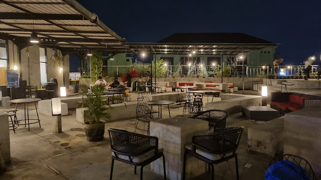 Arah Awan Coffee & Bar - Kota Semarang