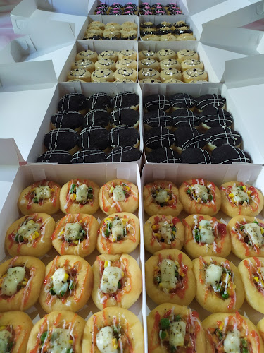 Opinii despre Ummu Asyfa Cake & Bakery în Kota Makassar - Gastronomi dan perhotelan