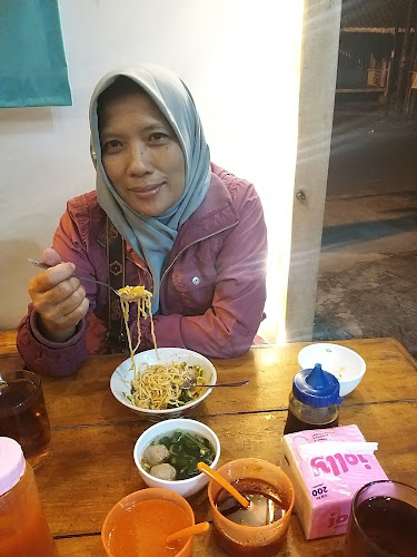 Comentarii opinii despre BAKMIE BANDUNG O8