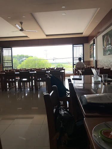 Gloria Bread & Cake - Gastronomi dan perhotelan