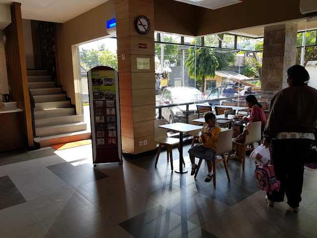 KFC - Gastronomi dan perhotelan