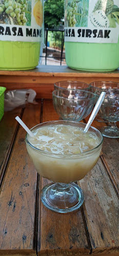 Opinii despre Warung Nasi & Catering Ibu Haji în Kota Depok - Gastronomi dan perhotelan