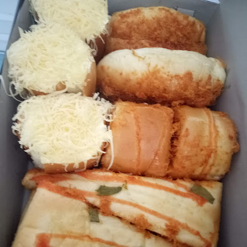 Zee Bakery & Coffee Shop - Gastronomi dan perhotelan