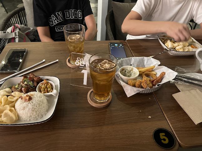 OL and NU cafe eatery - Gastronomi dan perhotelan