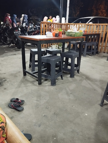 Opinii despre Bakso karomah în Kota Mataram - Gastronomi dan perhotelan