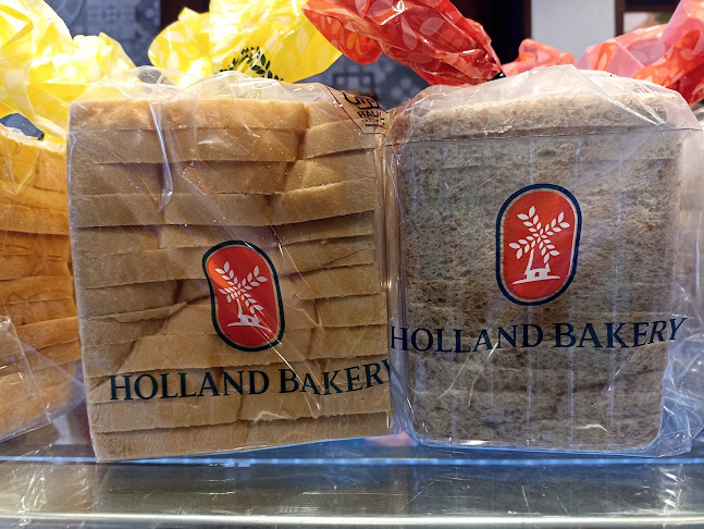 Holland Bakery - RS Urip Sumoharjo