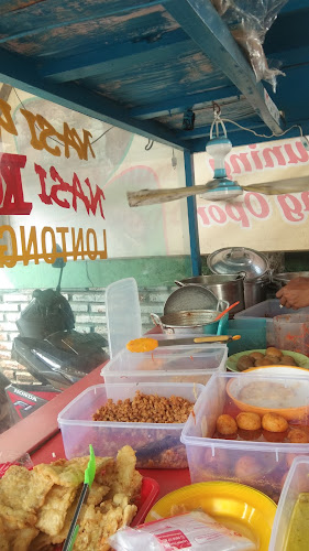nasi uduk & lontong opor bu antie - Gastronomi dan perhotelan