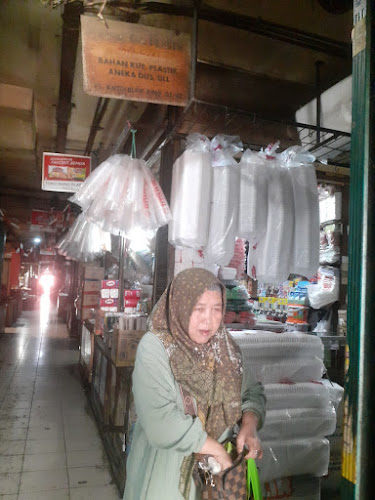 Opinii despre TOKO ABANG PLASTIK în Kota Cimahi - Gastronomi dan perhotelan