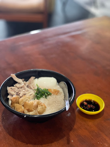 Jl. Lamaddukelleng No.40, Maloku, Kec. Ujung Pandang, Kota Makassar, Sulawesi Selatan 90115