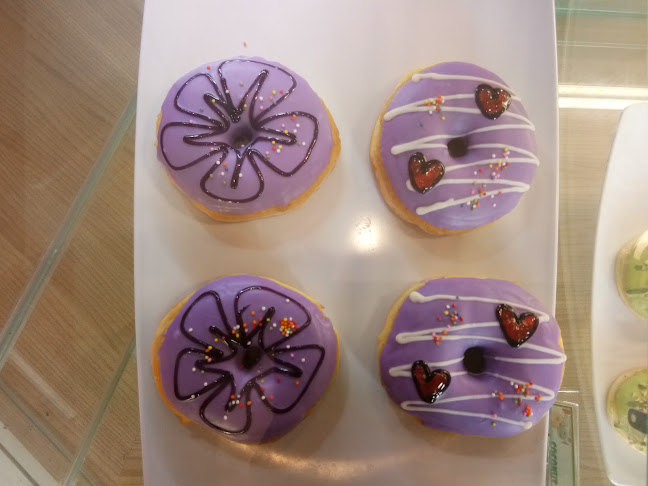 Donat Madu Cihanjuang - Gastronomi dan perhotelan