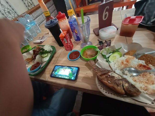 Opinii despre Bakso dan Mie Ayam Midun în Kota Palembang - Gastronomi dan perhotelan