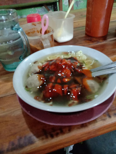 Comentarii opinii despre Warung Bakso Pak Jangkung