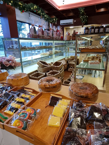 Cella Bakery - Kota Manado