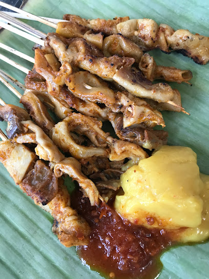 Sate bawah pohon