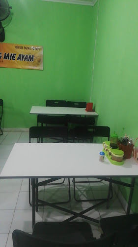 JP4V+367, Bojongsari Baru, Kec. Bojongsari, Kota Depok, Jawa Barat 16516