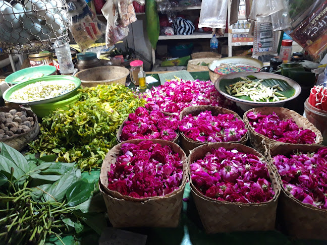 Opinii despre KIOS KEMBANG BU WARTI ^SARMI^ în Kota Madiun - Gastronomi dan perhotelan