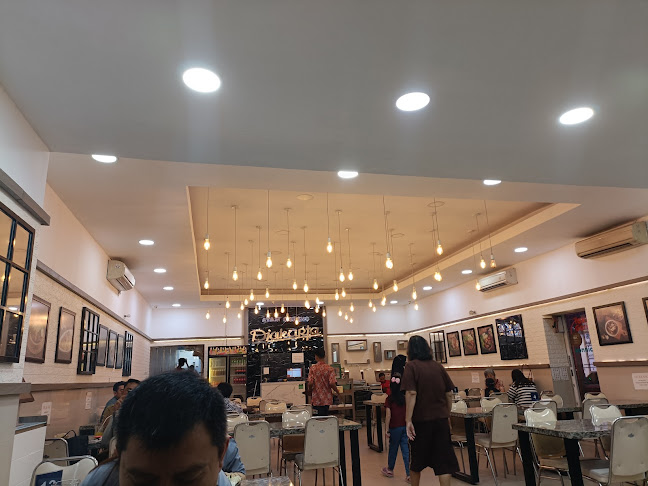 Comentarii opinii despre Ayam Goreng Djakarta