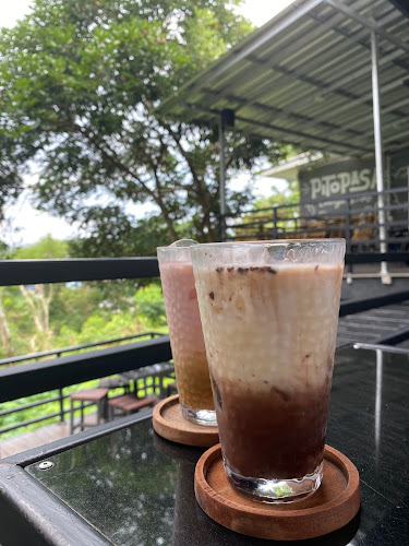 Pito Cafe - Gastronomi dan perhotelan