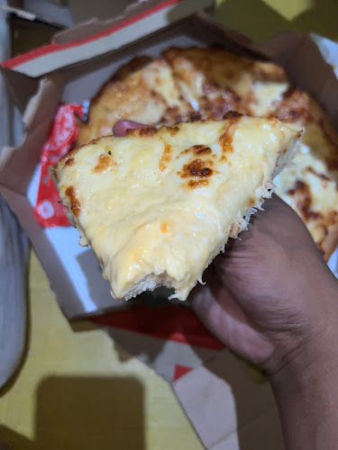 Pizza Hut Restoran - Gastronomi dan perhotelan