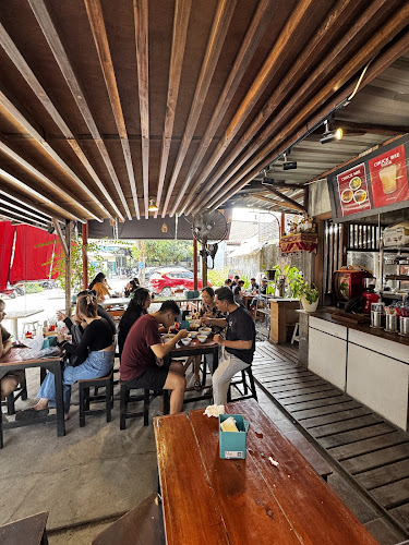 Opinii despre Chuck Wie Bali în Kota Denpasar - Gastronomi dan perhotelan