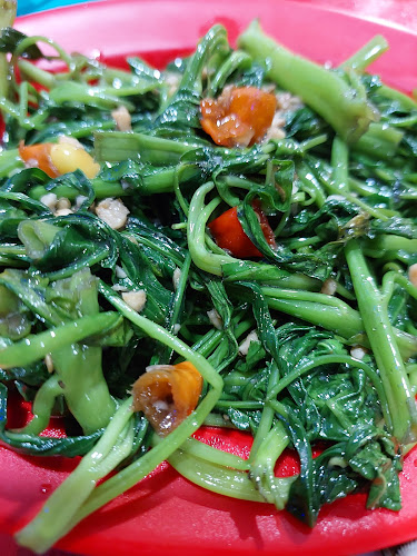 Opinii despre Masakan laut în Kota Tangerang Selatan - Gastronomi dan perhotelan