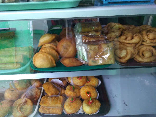 Comentarii opinii despre Toko Kue Basah Bu Dollah