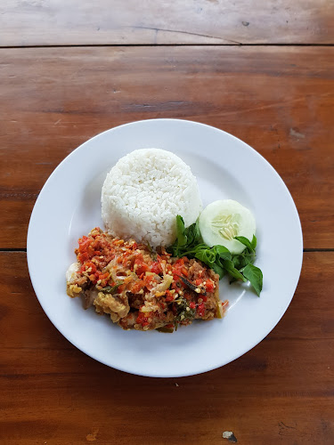 Opinii despre Chick n" Friends Kupang în Kota Kupang - Gastronomi dan perhotelan