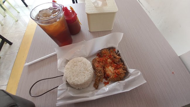 Ayam Larizza Talasalapang - Gastronomi dan perhotelan