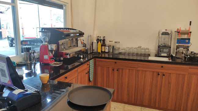 Jl. Gedongkuning No.18, Pelem Mulong, Rejowinangun, Kec. Kotagede, Kota Yogyakarta, Daerah Istimewa Yogyakarta 55171