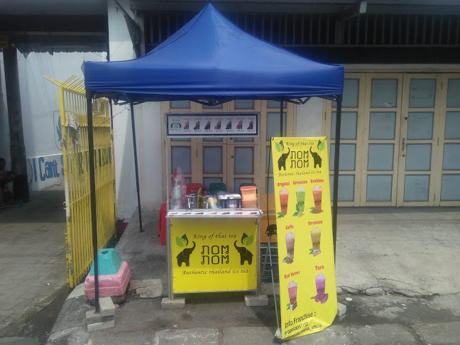 Opinii despre Nom Nom Thai Tea în Kota Semarang - Gastronomi dan perhotelan