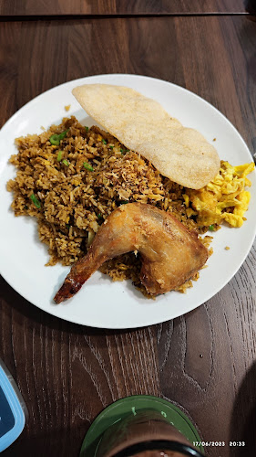 La Basil Koffie & Resto - Gastronomi dan perhotelan