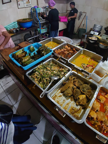 Warung Nasi Ma Eha - Gastronomi dan perhotelan