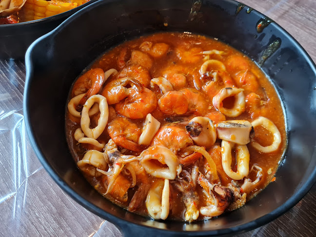 Opinii despre Kepiting ngamprak în Kota Tangerang Selatan - Gastronomi dan perhotelan