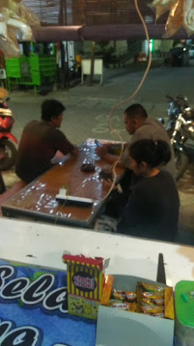 Jl. Tambaksari, Tambakrejo, Kec. Simokerto, Surabaya, Jawa Timur 60142