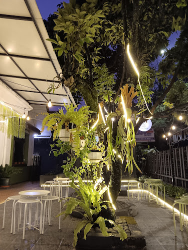 Opinii despre KOPI PUKIS în Kota Bandung - Gastronomi dan perhotelan