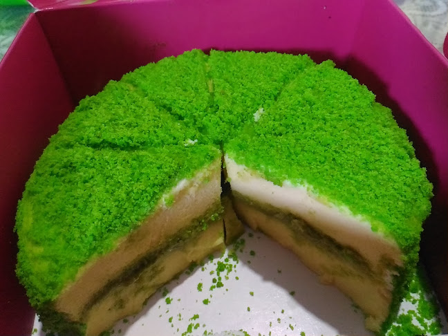 Opinii despre Solo Pluffy în Kota Surakarta - Gastronomi dan perhotelan