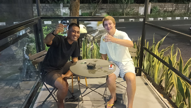 Jl. Danau Poso No.67F, Sanur Kauh, Denpasar Selatan, Kota Denpasar, Bali 80228