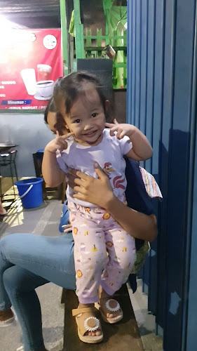 W536+5GJ, Jl. Willis, Kauman, Kec. Kepanjenkidul, Kota Blitar, Jawa Timur 66121